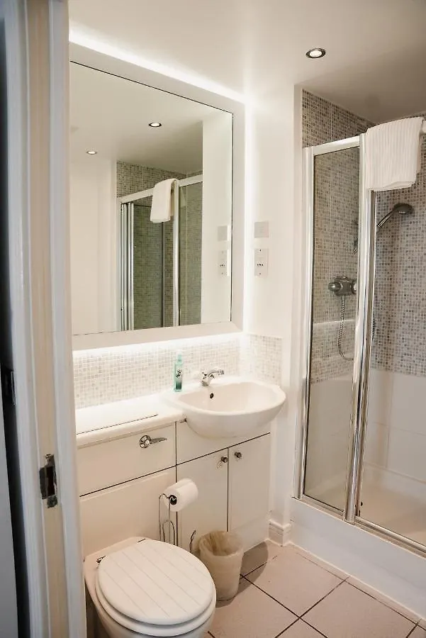 2 Bed River View Greenwich London