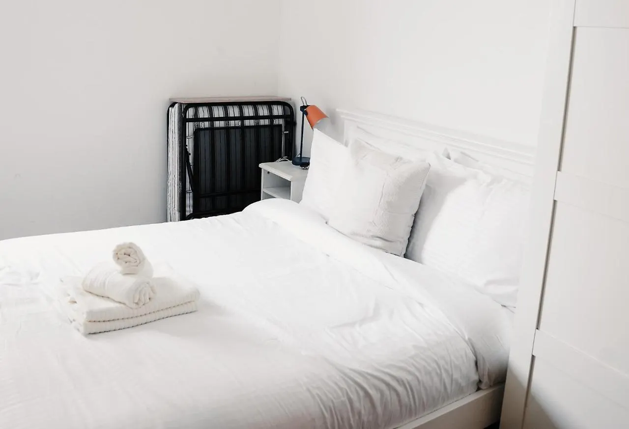 2 Bed River View Greenwich Londra 0*,
