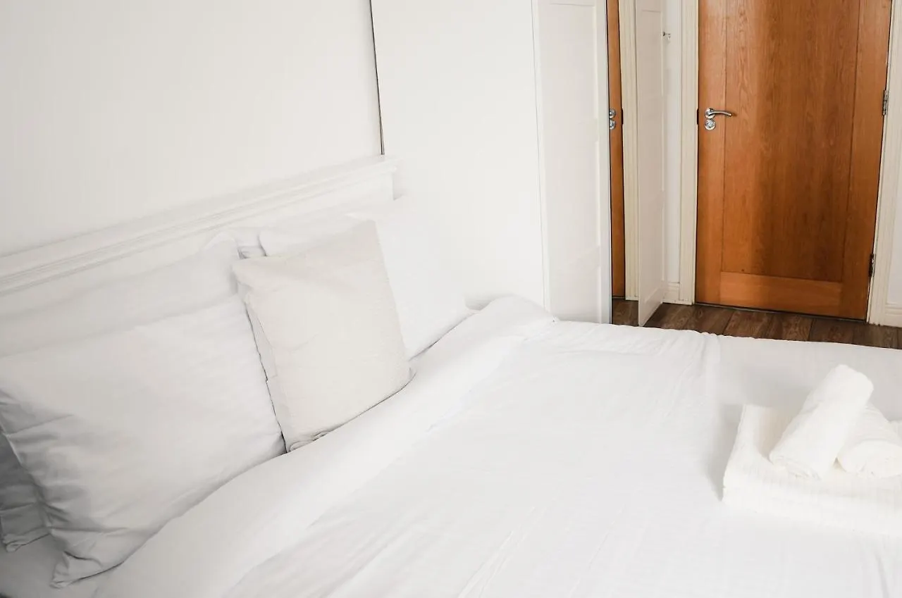 2 Bed River View Greenwich Londra Regno Unito